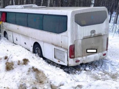 Рейсовый автобус столкнулся с грузовиком на трассе М3 «Украина»