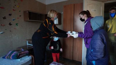 Политолог прокомментировал введение режима ЧС из-за приема беженцев из ДНР и ЛНР