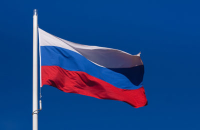 В школах Калужской области по понедельникам будут поднимать флаг России