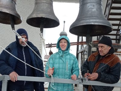 Колокола вернулись на колокольню храма Жен-Мироносиц через 92 года