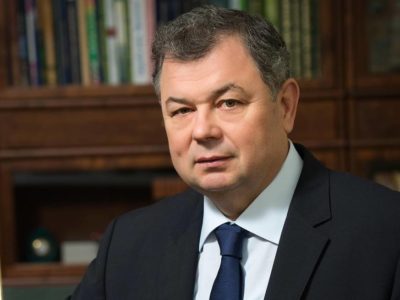 Анатолий Артамонов принёс губернаторскую присягу