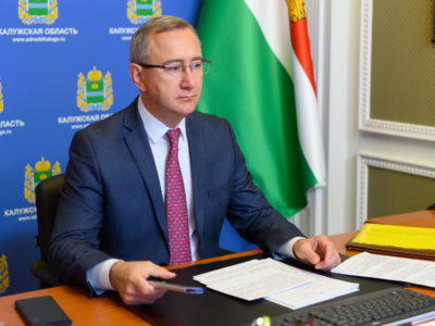 Владислав Шапша предложил главам администраций сменить теплые кабинеты на холодные школы