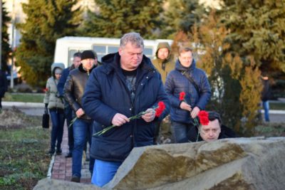 Калужская делегация почтила память погибших мирных жителей и защитников Донбасса