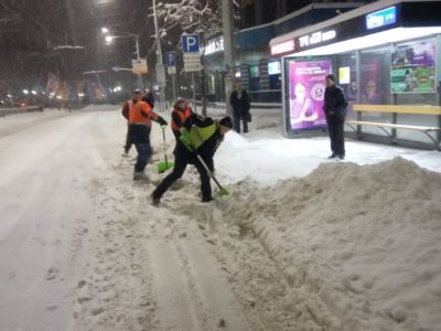 Не создавать помех для снегоуборочной техники призывает Управление городского хозяйства