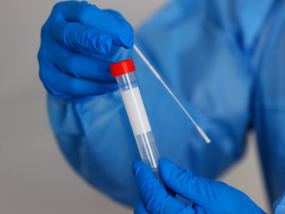 В больницах и поликлиниках будут проводить тестирование на вирус гриппа