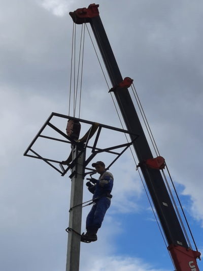 Электрики сделали «фундамент» для дома Пятачка