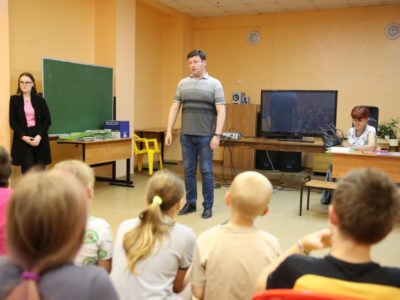 Юрий Моисеев проверил, как отдыхают белгородские дети