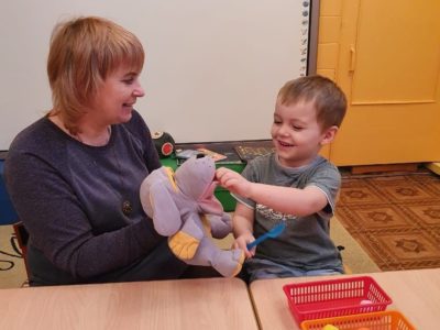 Дмитрий Денисов поздравил работников дошкольного образования с профессиональным праздником