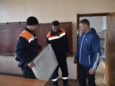 Специалисты Калугаоблводоканала помогли подготовить школу Золотого к зиме