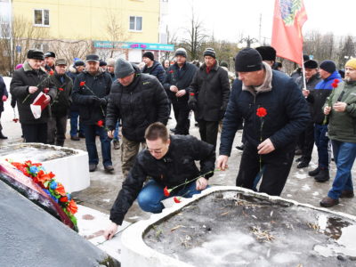 Калужане почтили память защитников Отечества