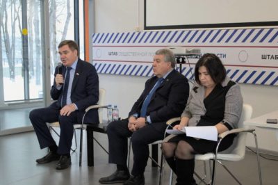 Сенатор Александр Савин провёл встречу в Штабе общественной поддержки