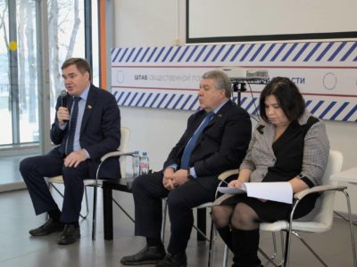 Сенатор Александр Савин провёл встречу в Штабе общественной поддержки