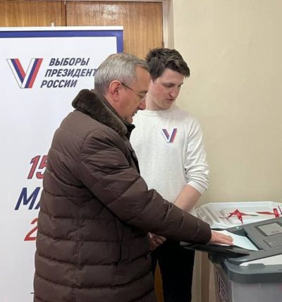 Владислав Шапша проголосовал