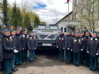 Сотрудники отряда спецназа «Гром» провели урок мужества для кадетов в Калуге