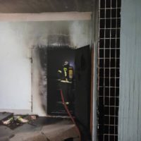 В Калуге из-за пожара на предприятии эвакуировали 159 человек