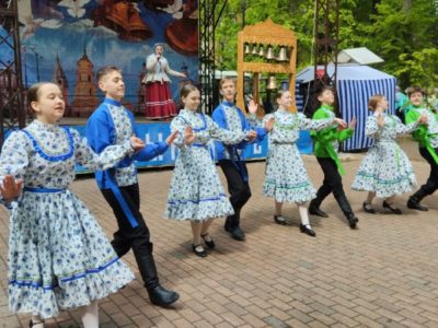 В Калуге открылся пасхальный фестиваль колокольного звона «Медный ветер»