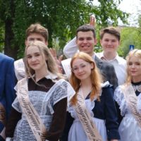 Со школой в Калужской области попрощаются более четырех тысяч выпускников