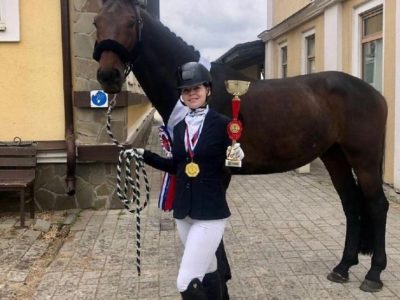 Калужские наездницы привезли пять медалей с турнира по конному спорту