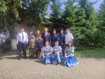 Празднование Дня России на Театральной площади в Калуге открыл губернатор Владислав Шапша