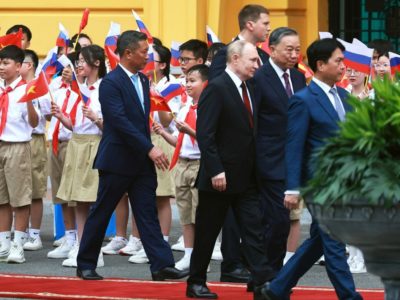 Владимир Путин поставил калужские проекты ТН Group в пример