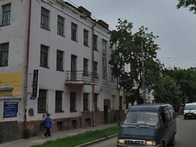 Дмитрий Денисов потребовал ускорить расселение дома-памятника