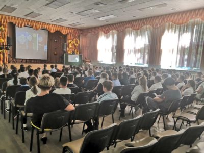 Калужским школьникам рассказали, кто крадет трезвость