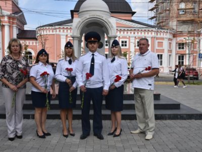 Сотрудники УФСИН почтили память коллег, погибших при исполнении служебных обязанностей