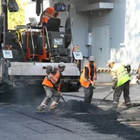 В Калуге продолжается ремонт дорог