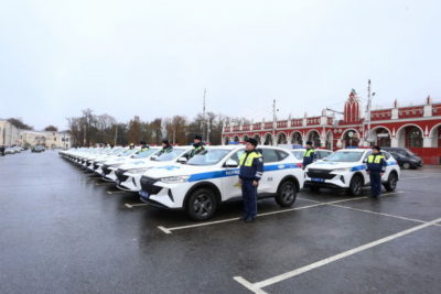 Калужские госавтоинспекторы получили новые машины