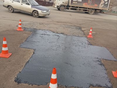 Литым асфальтом в Калуге отремонтировали 2,5 тысячи метров дорог
