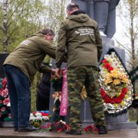 Неизвестным героям  вернуть имена