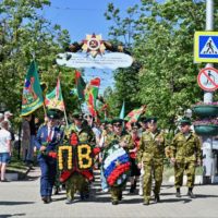 Владислав Шапша поздравил военнослужащих с Днем пограничника
