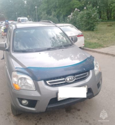 Восьмилетний ребенок попал под колеса машины Восьмилетний ребенок попал под колеса машины