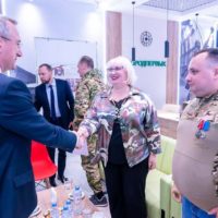 Владислав Шапша поздравил соцработников с профессиональным праздником