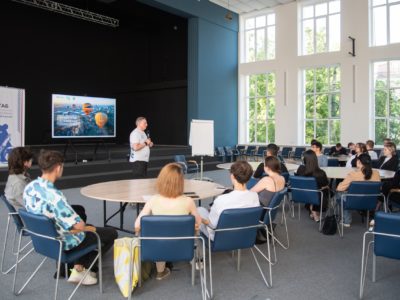 В поисках истины В поисках истины