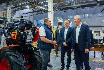 Владислав Шапша встретился с коллективом завода «Кадви» Владислав Шапша встретился с коллективом завода «Кадви»