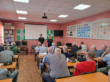 В Калуге инспекторы ГИБДД проверили школьные автобусы перед 1 сентября