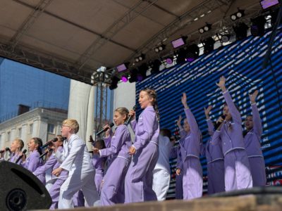 День города стартовал на Театральной