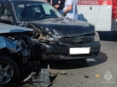 На Московской пострадал человек при столкновении двух «Лад» На Московской пострадал человек при столкновении двух «Лад»