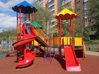 Турники, качели, горки… Турники, качели, горки…