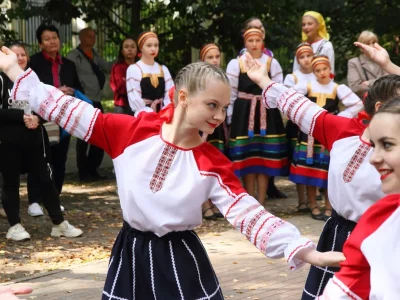 В центральном парке прошел хореографический фестиваль «Танцуй, Калуга!» В центральном парке прошел хореографический фестиваль «Танцуй, Калуга!»