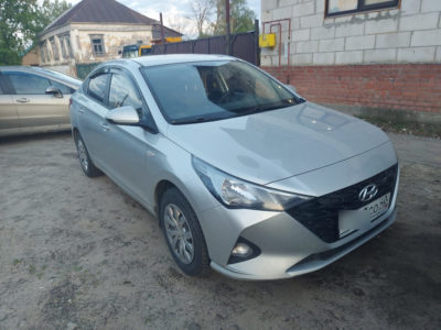 Калужские судебные приставы арестовали и продали иномарку из-за долга в 1,5 миллионов