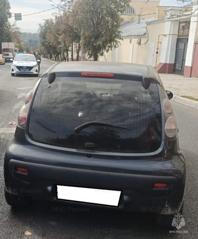 В Калуге автомобиль сбил пешехода В Калуге автомобиль сбил пешехода