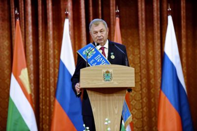 Сенатор Анатолий Артамонов продлил свои полномочия в Совете Федерации Сенатор Анатолий Артамонов продлил свои полномочия в Совете Федерации