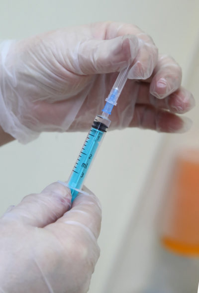 Почти 170 тысяч калужан сделали прививку от гриппа Почти 170 тысяч калужан сделали прививку от гриппа