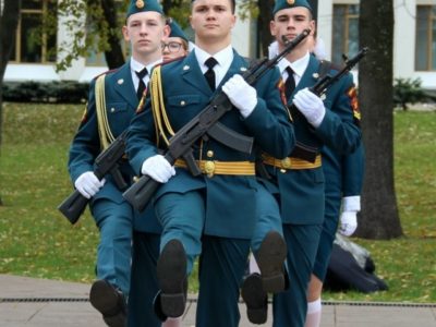 Калужские школьники стали участниками слета активистов движения «Пост №1»