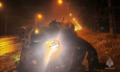 Volkswagen перевернулся на окраине Калуги Volkswagen перевернулся на окраине Калуги