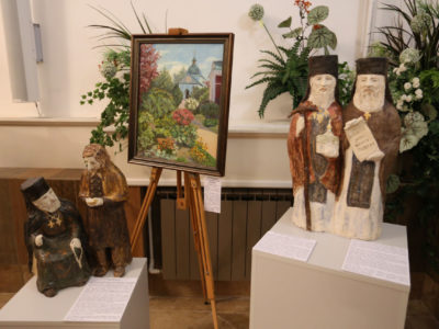 В Оптиной пустыни открылась выставка Заслуженного художника России Наталии Овсиенко В Оптиной пустыни открылась выставка Заслуженного художника России Наталии Овсиенко