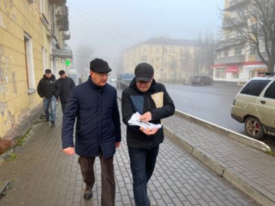 По разным направлениям