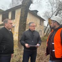 В Калуге снесли ещё одну «заброшку» В Калуге снесли ещё одну «заброшку»